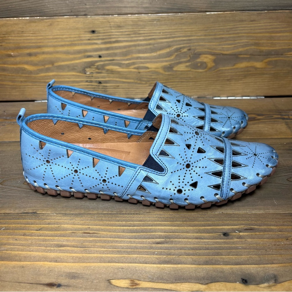 *MISS MATCHED* (Read description) Spring Step Fusaro Leather Slip-On Shoe